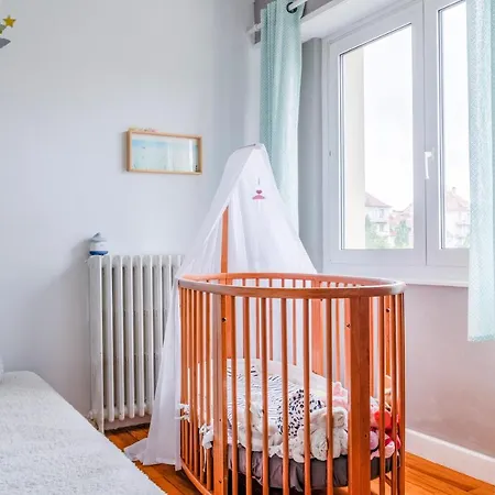 Beautiful Bright T3 Near The City Center Appartement